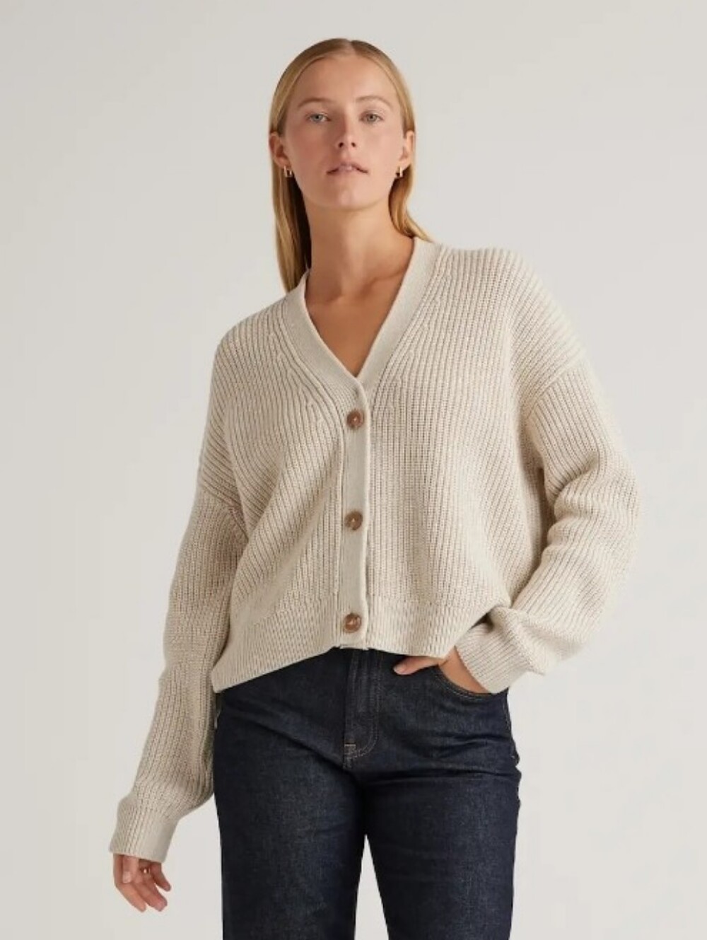 QUINCE ORGANIC COTTON FISHERMAN BOXY CROPPED CARDIGAN IN SPECKLED BEIGE